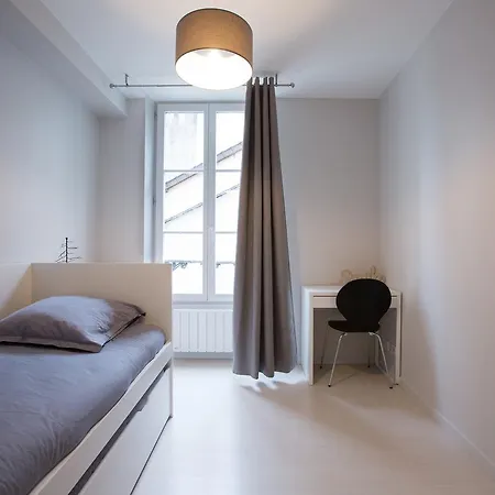 Apart By Jo Apartment